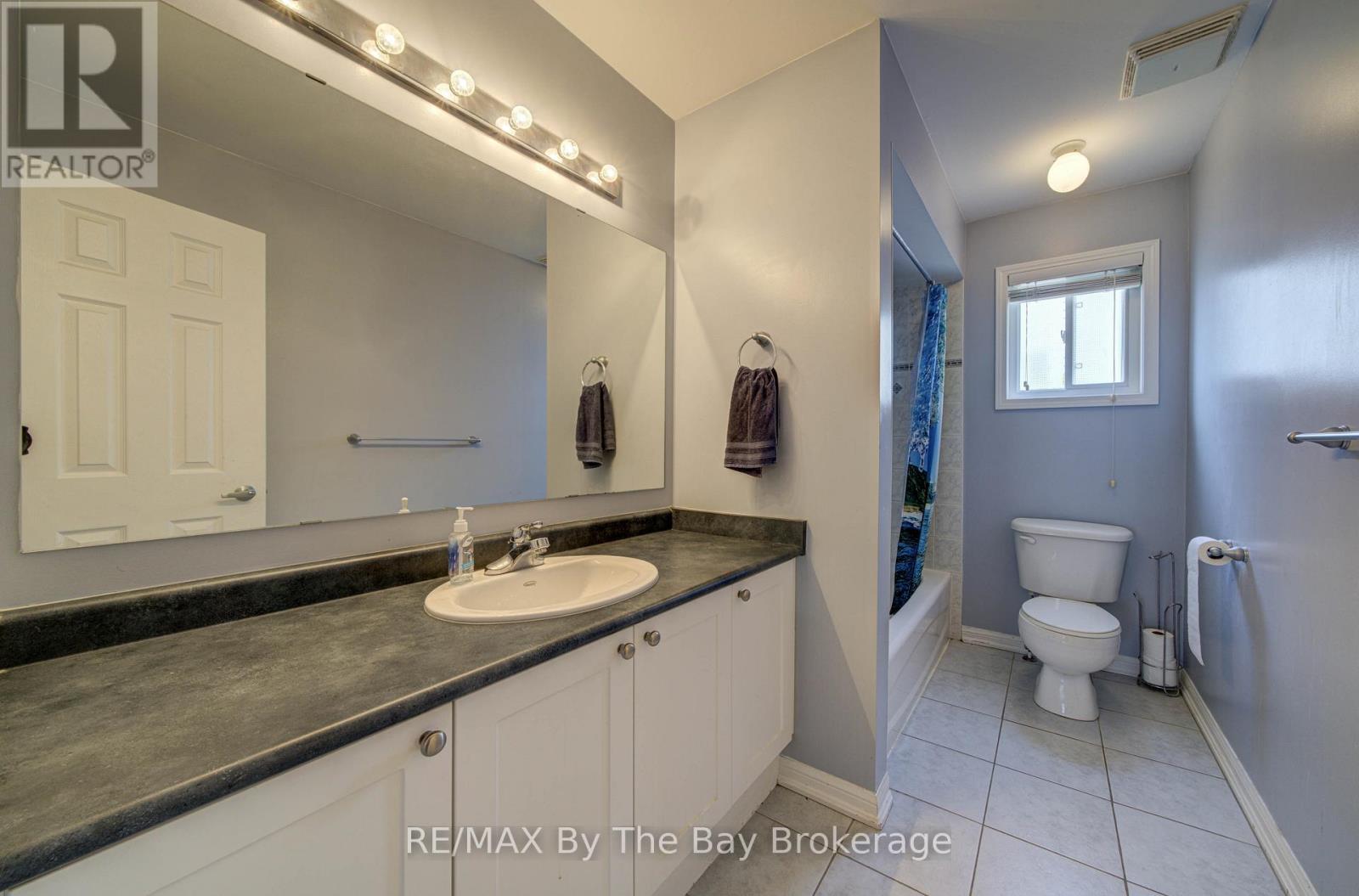 88 Wesley Avenue, Wasaga Beach, Ontario  L9Z 0B9 - Photo 30 - S13645384