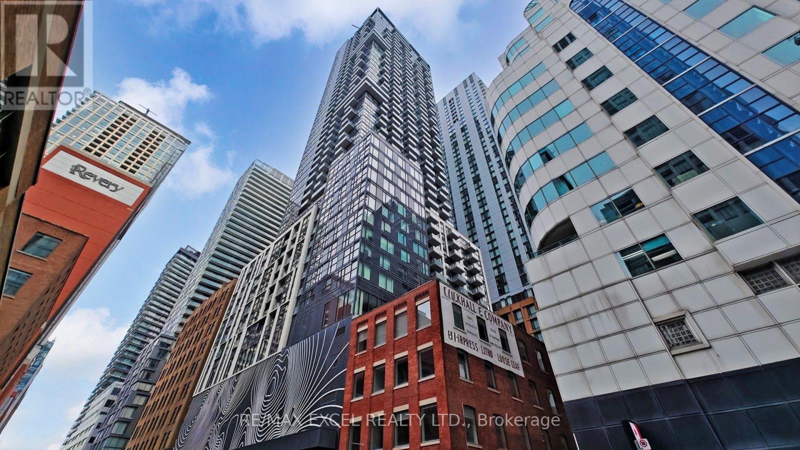 2507 - 87 PETER STREET