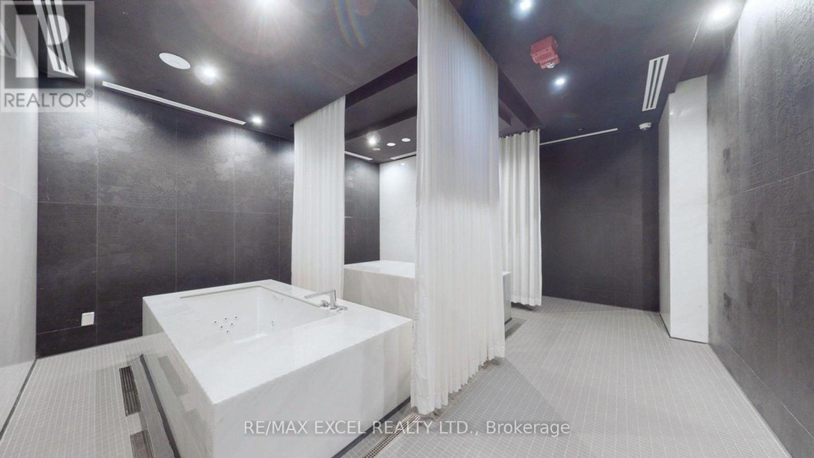 2507 - 87 Peter Street, Toronto, Ontario  M5V 0P1 - Photo 32 - C13645378