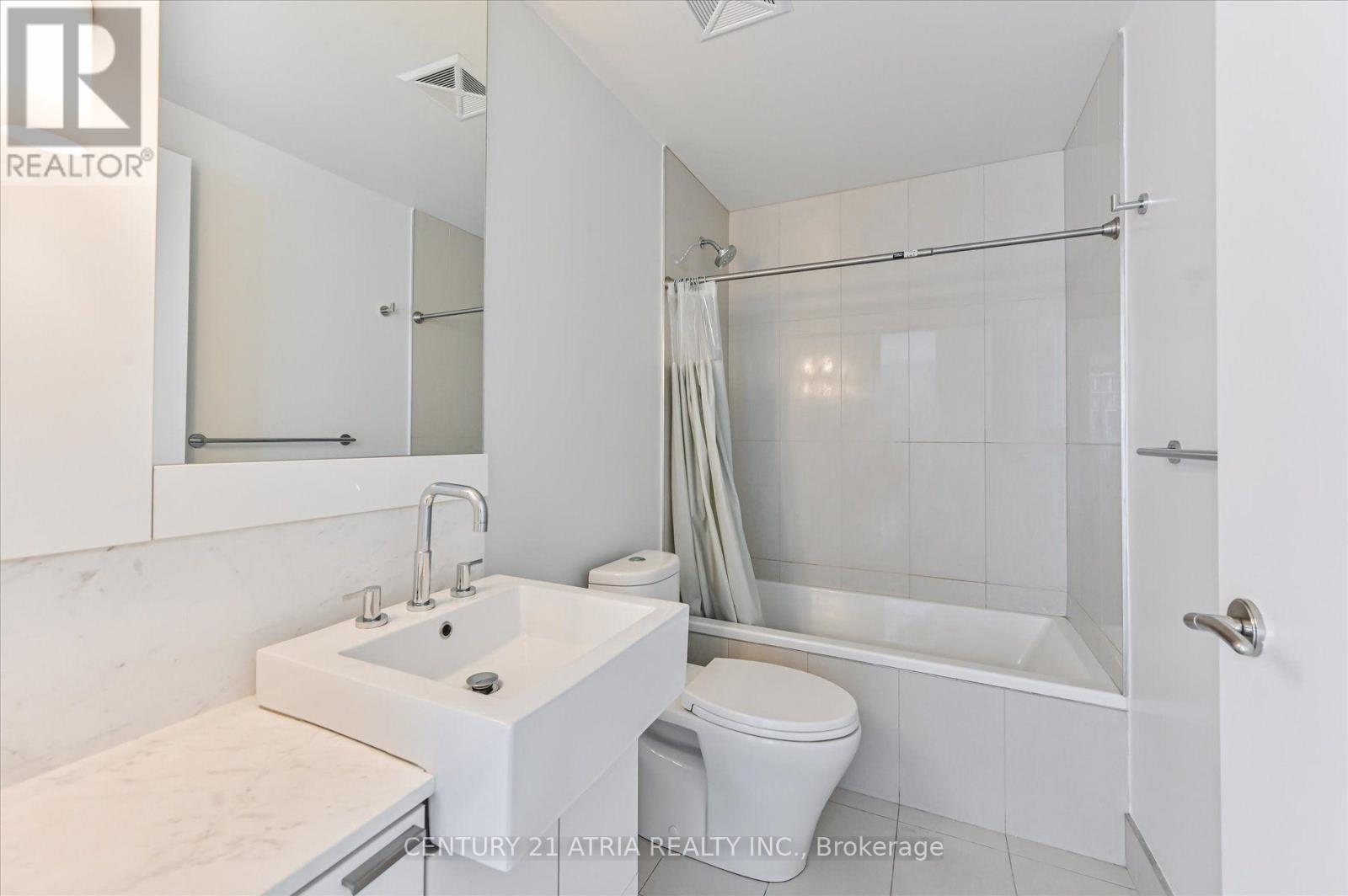 2605 - 88 BLUE JAYS WAY
