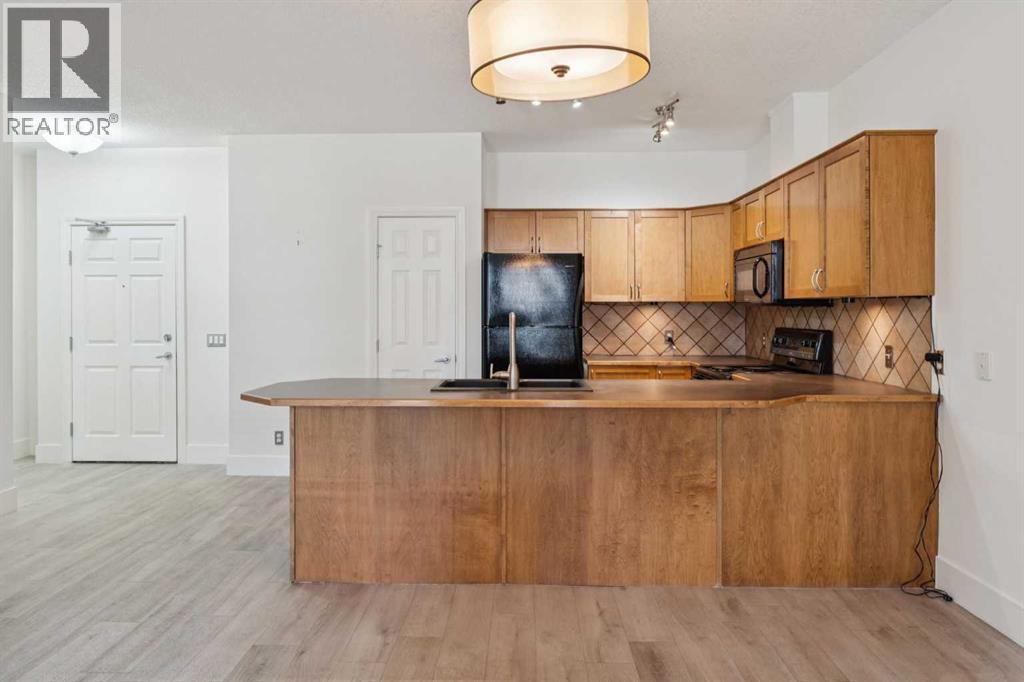 106, 3650 Marda Link SW, Calgary, Alberta  T2T 6G9 - Photo 9 - A2301155