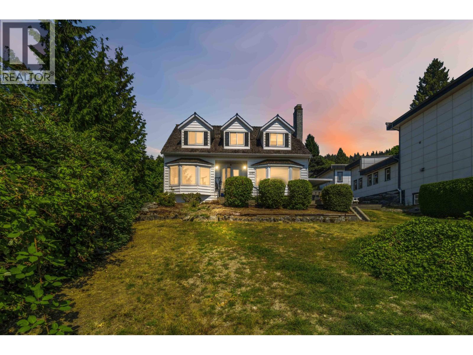 1237 IOCO ROAD, Port Moody, British Columbia