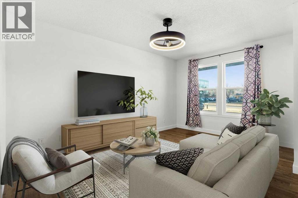 73 Sunvale Crescent SE, Calgary, Alberta  T2X 2R9 - Photo 4 - A2324771