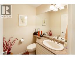 754 South Crest Drive, Kelowna, British Columbia  V1W 4W7 - Photo 22 - 10394617