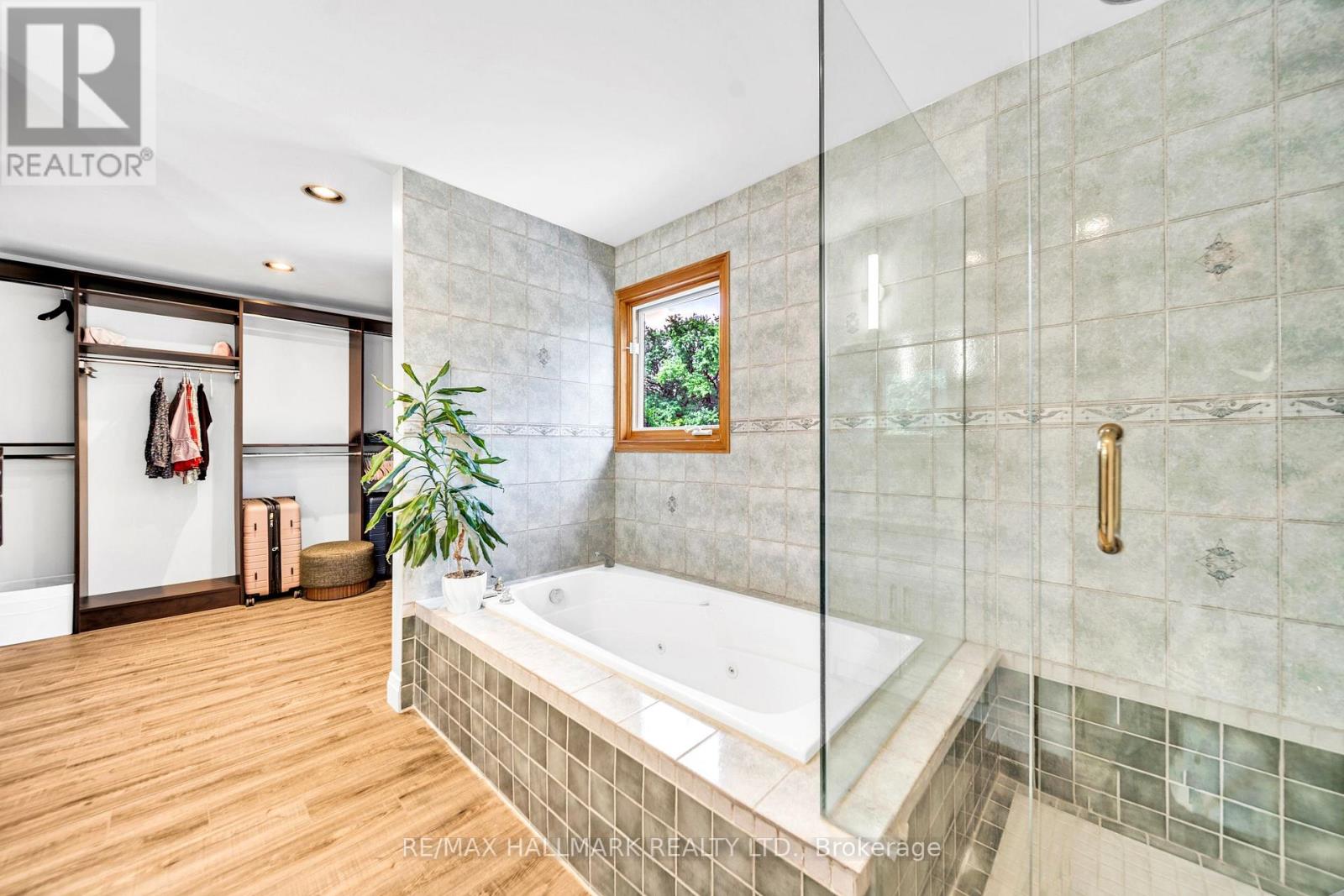 39 Sunnywood Crescent, Richmond Hill (South Richvale), Ontario  L4C 6W2 - Photo 24 - N13645308