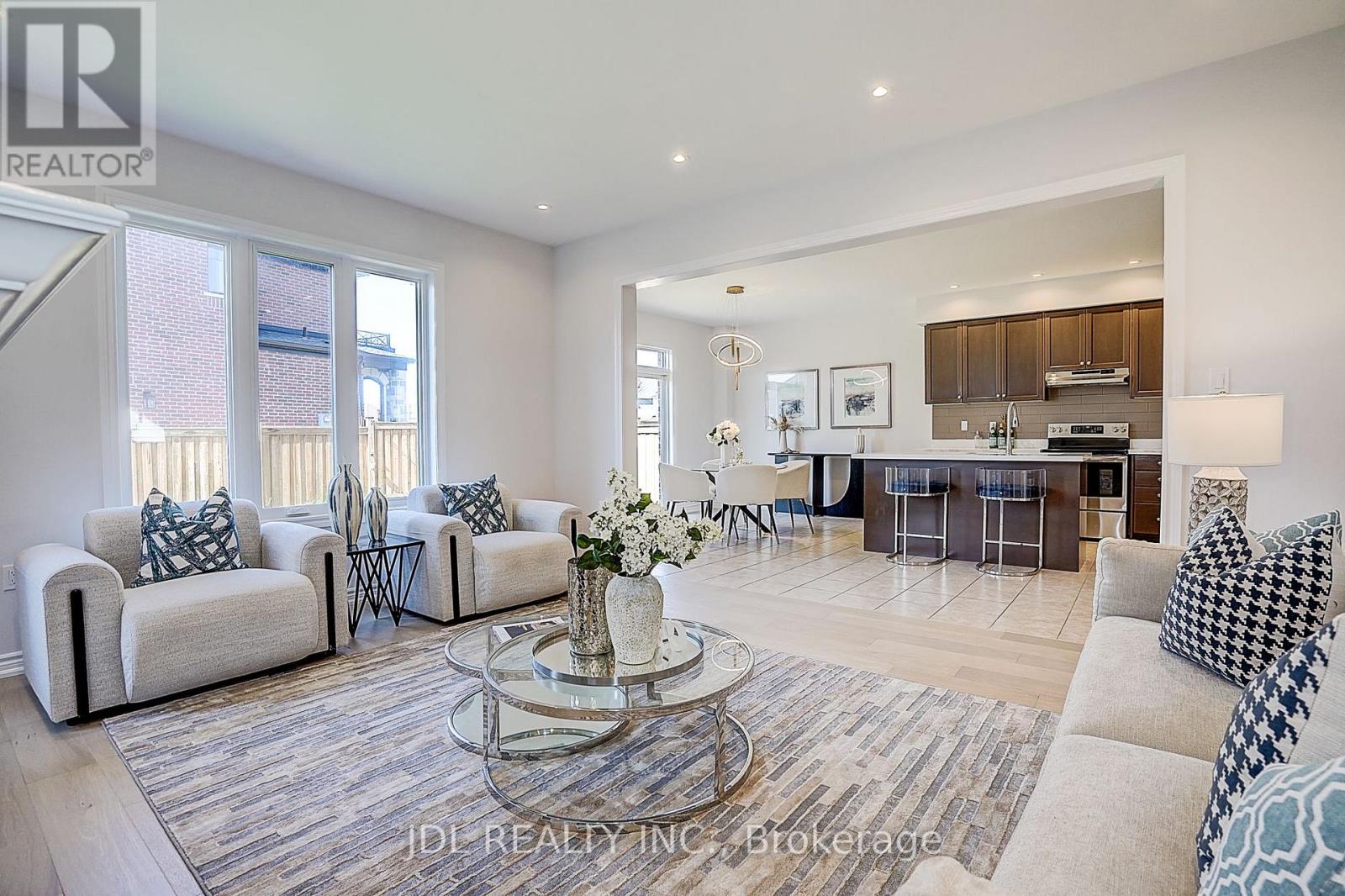 376 Miller Park Avenue, Bradford West Gwillimbury (Bradford), Ontario L3Z 3J2 - Photo 15 - N13645372