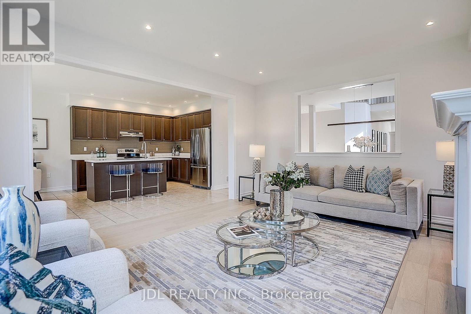 376 Miller Park Avenue, Bradford West Gwillimbury (Bradford), Ontario L3Z 3J2 - Photo 17 - N13645372