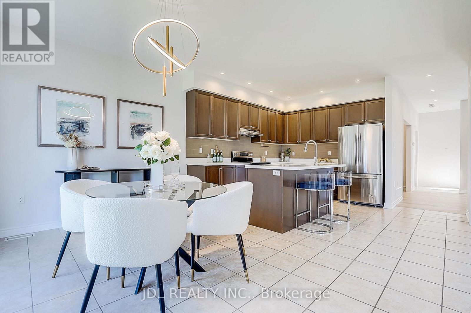 376 Miller Park Avenue, Bradford West Gwillimbury (Bradford), Ontario L3Z 3J2 - Photo 20 - N13645372