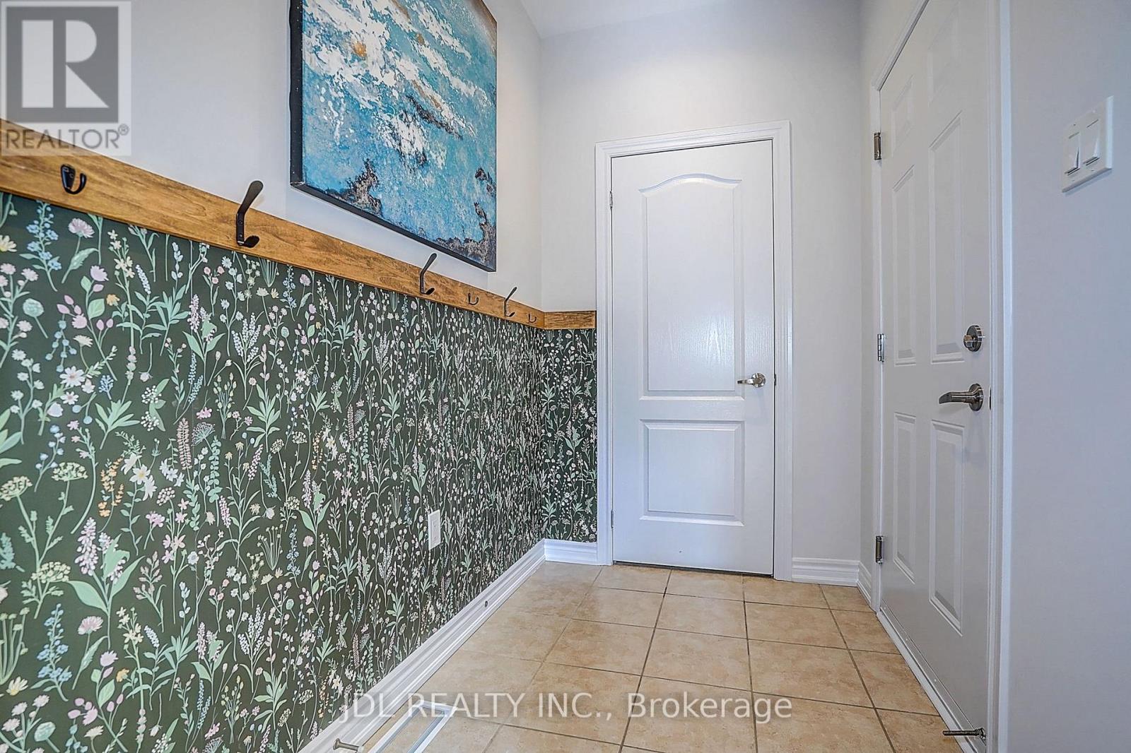 376 Miller Park Avenue, Bradford West Gwillimbury (Bradford), Ontario L3Z 3J2 - Photo 25 - N13645372