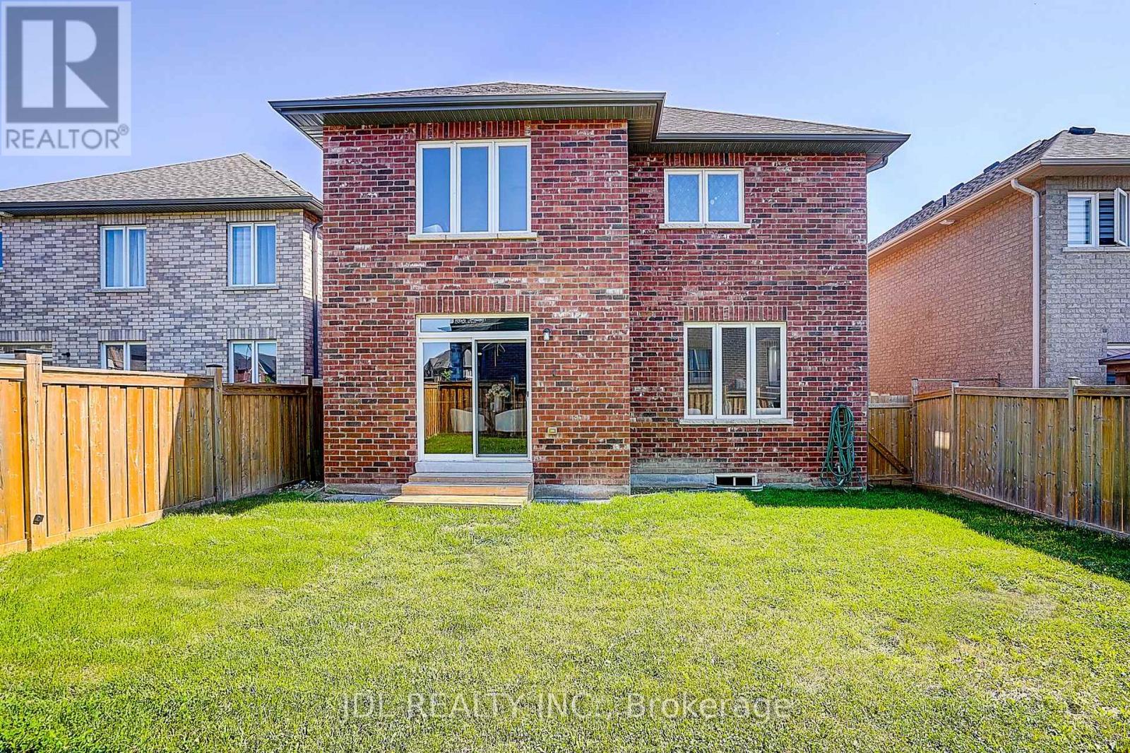 376 Miller Park Avenue, Bradford West Gwillimbury (Bradford), Ontario L3Z 3J2 - Photo 48 - N13645372