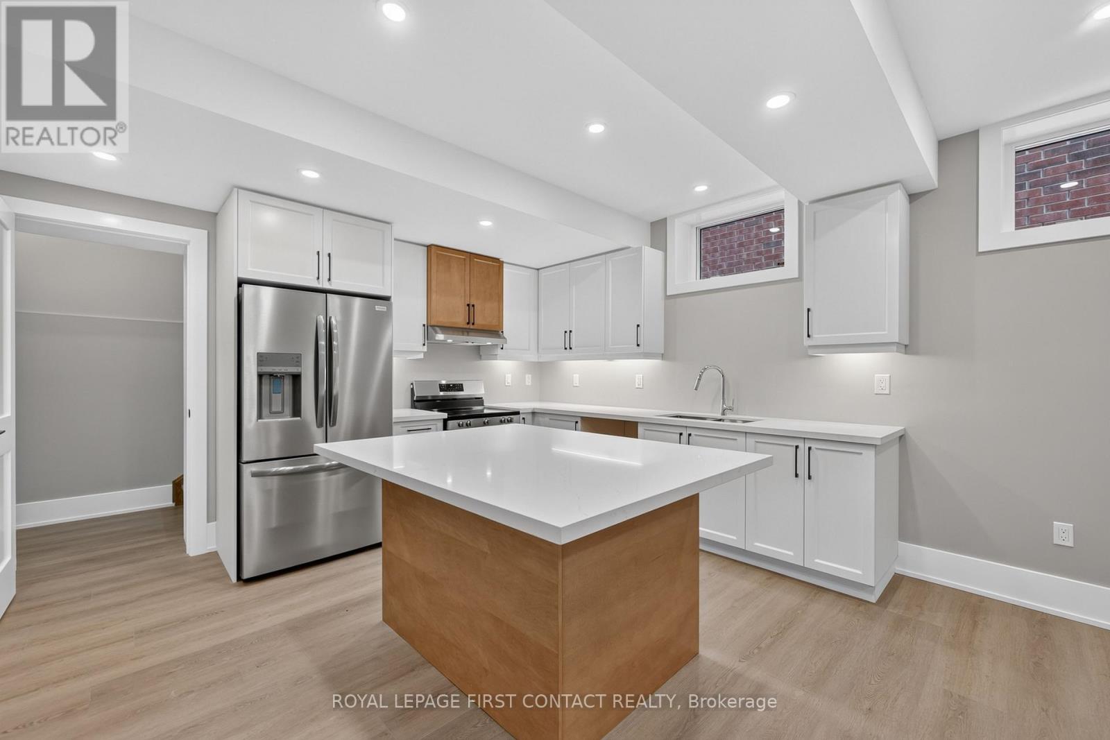 Lower - 933 7th Line, Innisfil, Ontario L9S 4G1 - Photo 4 - N13645388