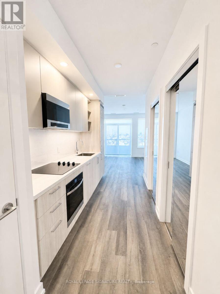 407 - 5 Meadowdale Road, Vaughan (Vaughan Corporate Centre), Ontario  L4K 0C7 - Photo 1 - N13645394