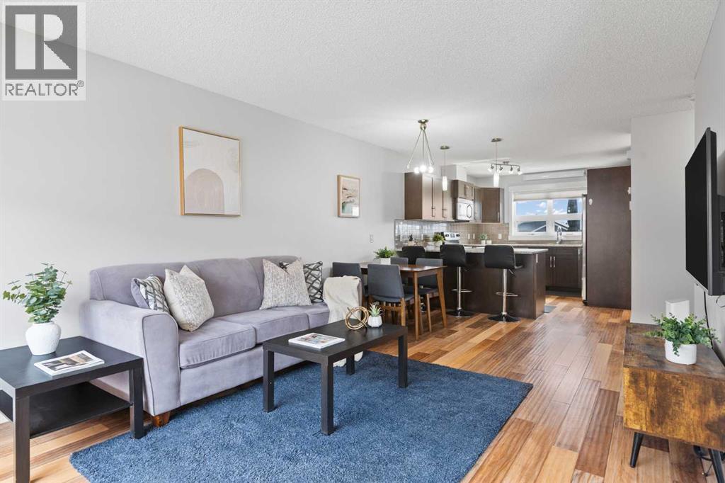 230 Covecreek Circle NE, Calgary, Alberta  T3K 0W6 - Photo 2 - A2335242