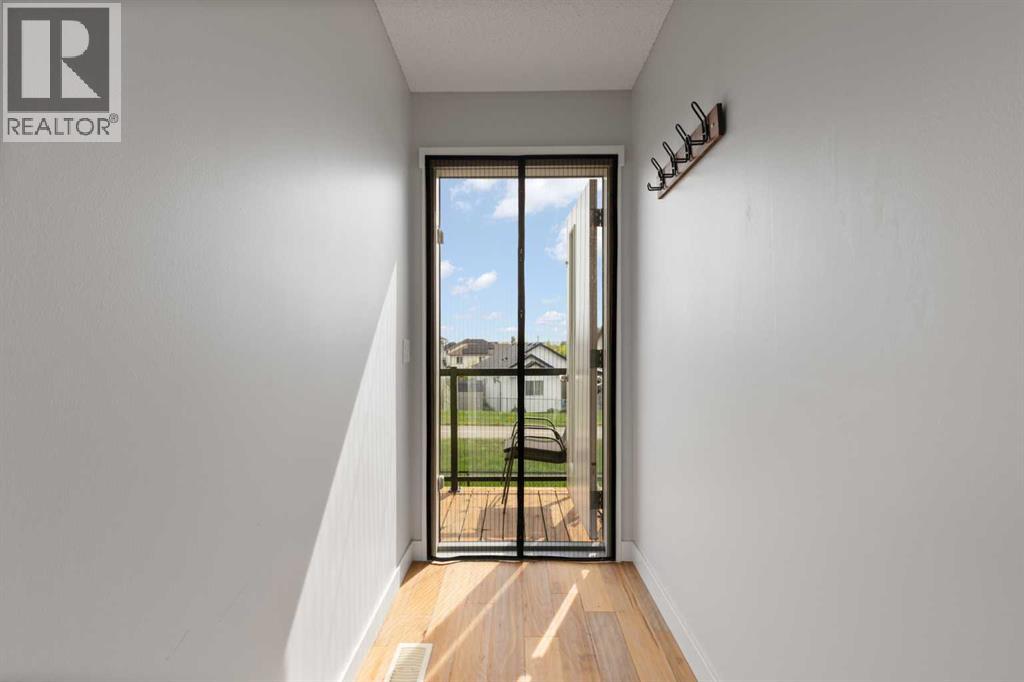 230 Covecreek Circle NE, Calgary, Alberta  T3K 0W6 - Photo 6 - A2335242