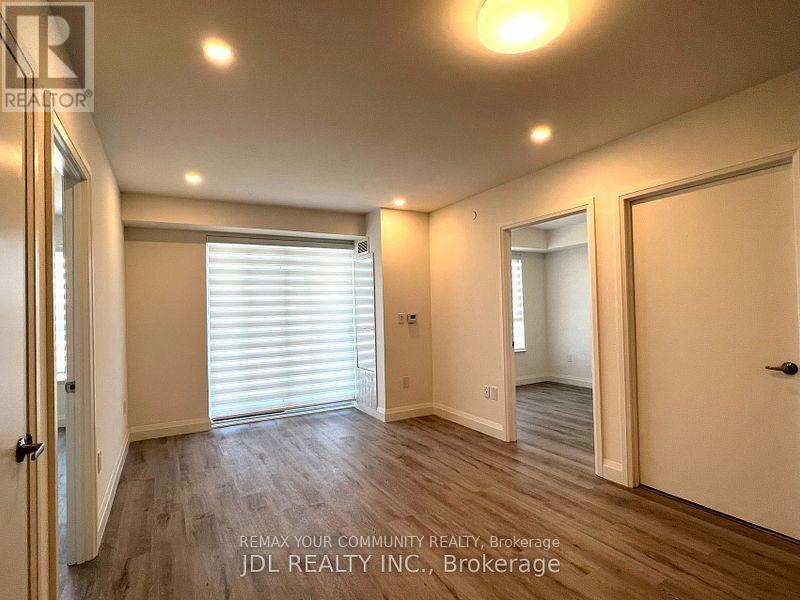 811 - 58 Lakeside Terrace, Barrie, Ontario L4M 7B9 - Photo 2 - S13645328