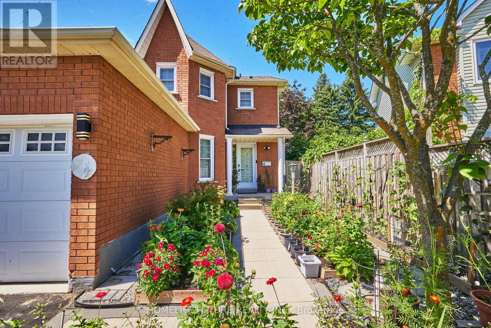 58 O'shaughnessy Crescent, Barrie, Ontario  L4N 7L8 - Photo 2 - S13645352