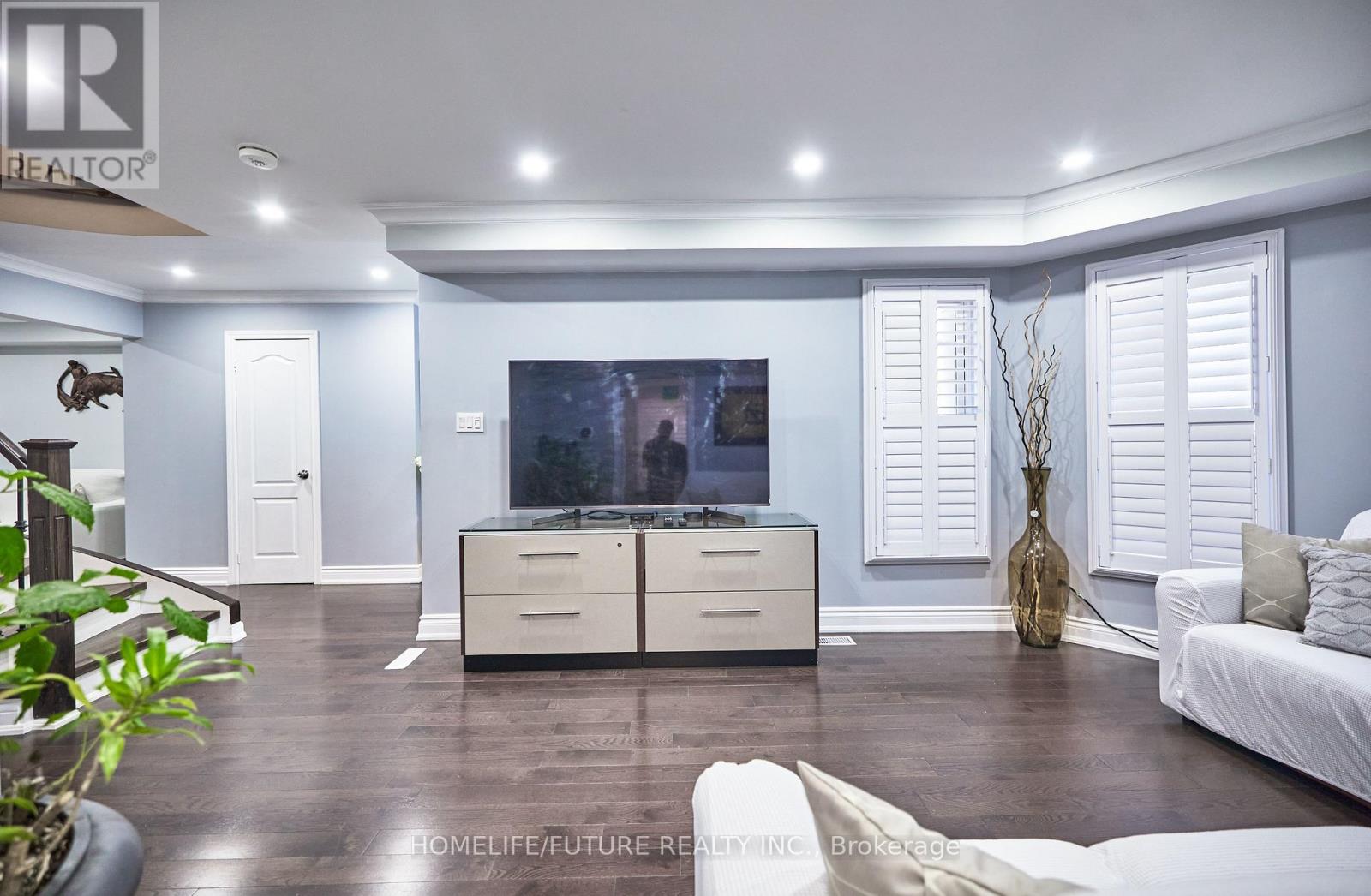58 O'shaughnessy Crescent, Barrie, Ontario  L4N 7L8 - Photo 7 - S13645352
