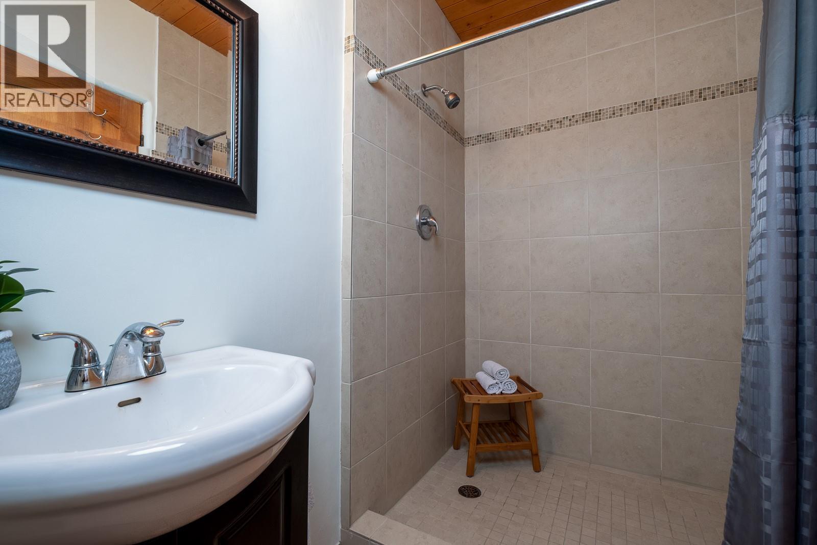 120 Richie Road, Rossland, British Columbia  V0G 1Y0 - Photo 30 - 10395453