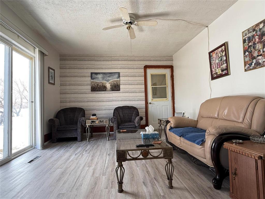 55155 Pr 242 Highway, Rossendale, Manitoba  R0H 1C0 - Photo 4 - 202619639