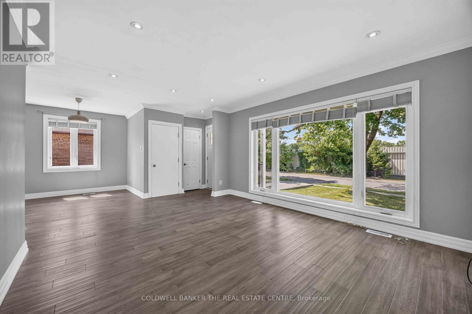 615 Oxford Street, Toronto, Ontario M8Y 1E7 - Photo 6 - W13627768