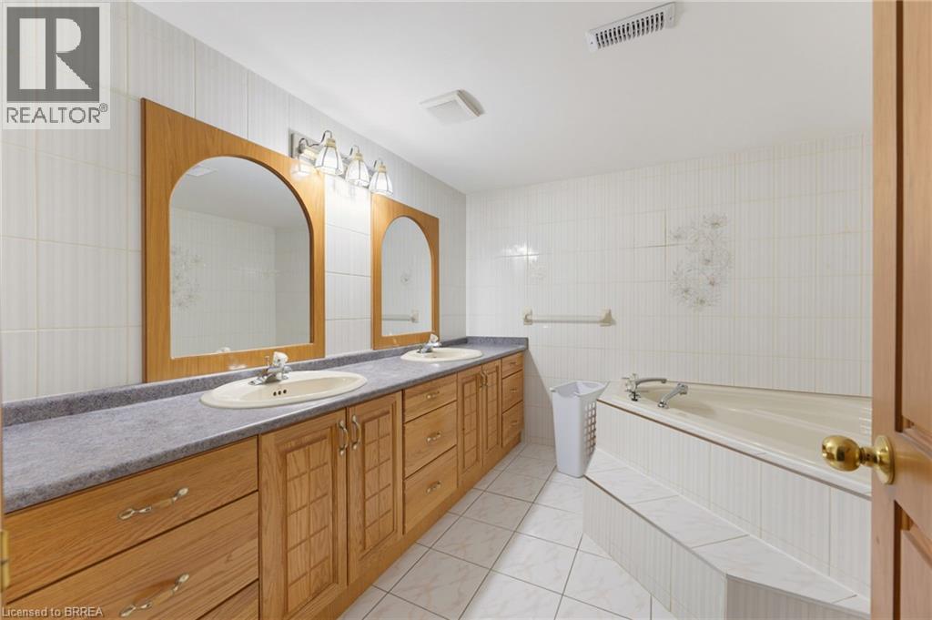 21 Cameron Lane, Brantford, Ontario  N3R 7T1 - Photo 27 - 40853585