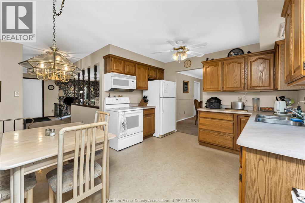 646 Estate Park, Tecumseh, Ontario  N8N 3C8 - Photo 15 - 26019069