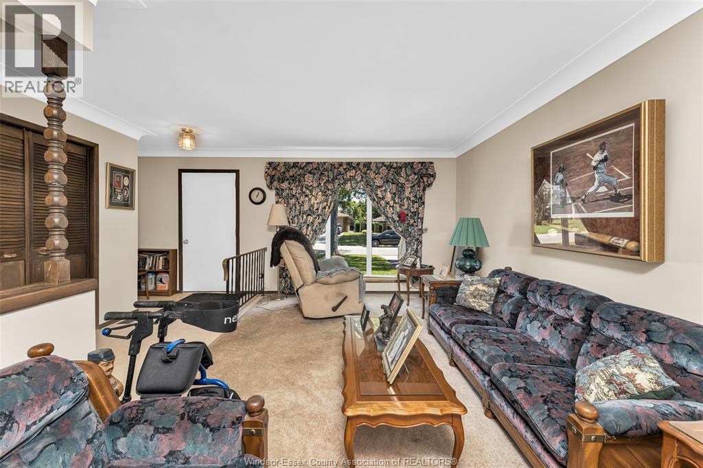646 Estate Park, Tecumseh, Ontario  N8N 3C8 - Photo 9 - 26019069