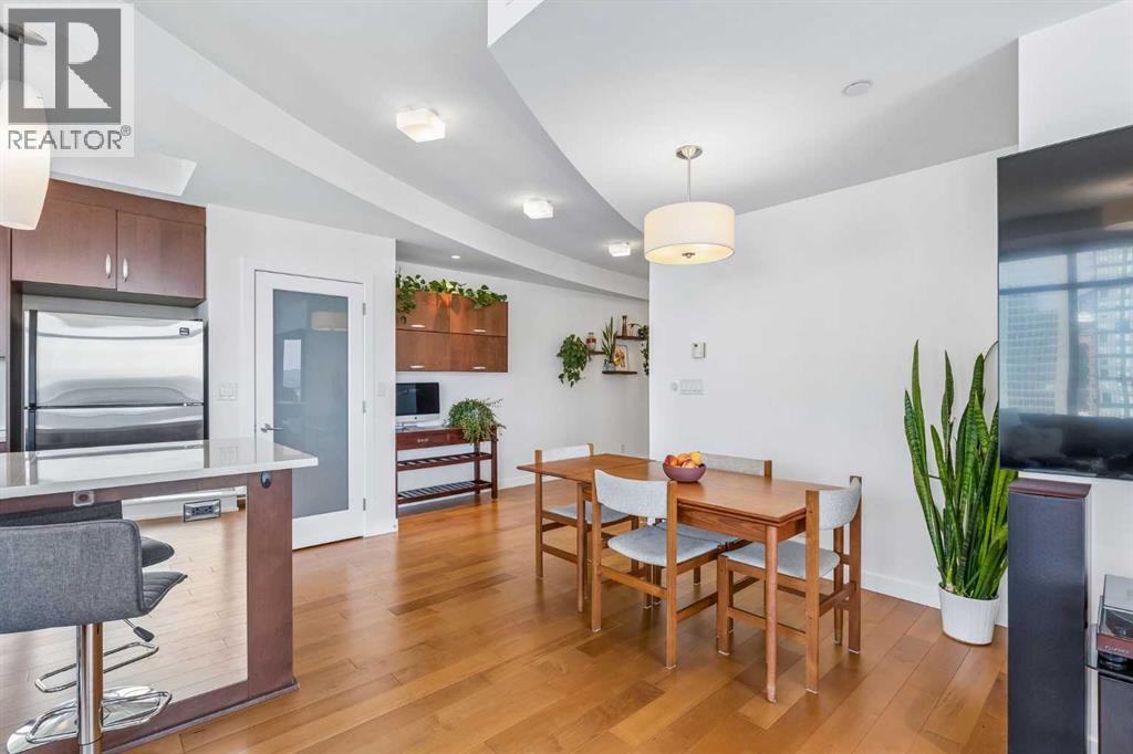 1702, 530 12 Avenue SW, Calgary, Alberta  T2R 0B1 - Photo 11 - A2333271