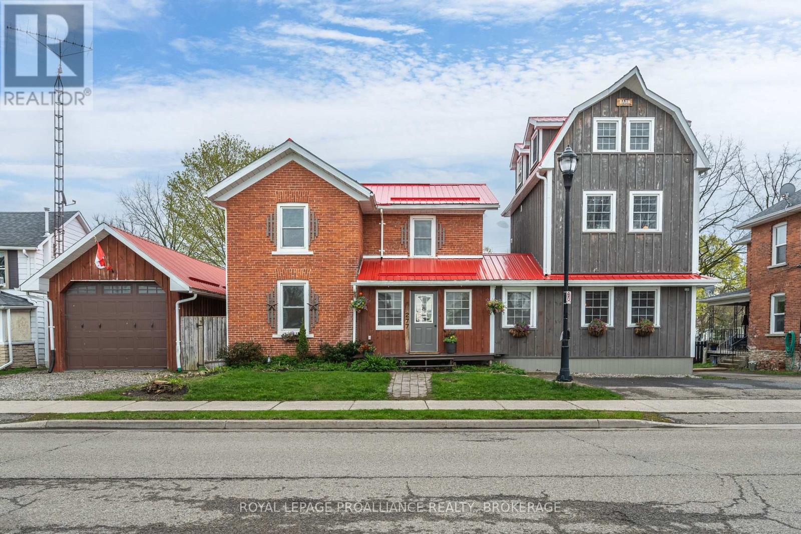 277 Brock Street, Gananoque, Ontario  K7G 1K5 - Photo 1 - X13645618
