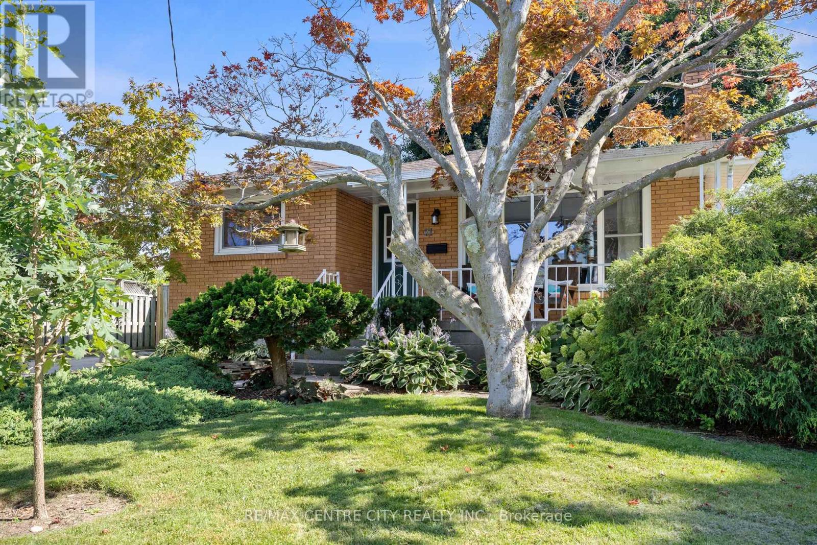 21 SPRUCE STREET, St. Thomas, Ontario