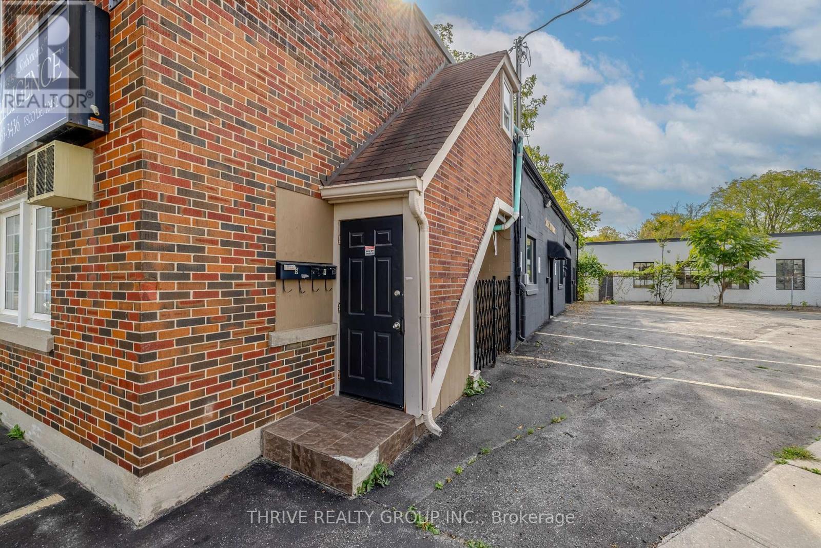 6 - 245 Maitland Street, London East, Ontario  N6B 2Y2 - Photo 2 - X13645500
