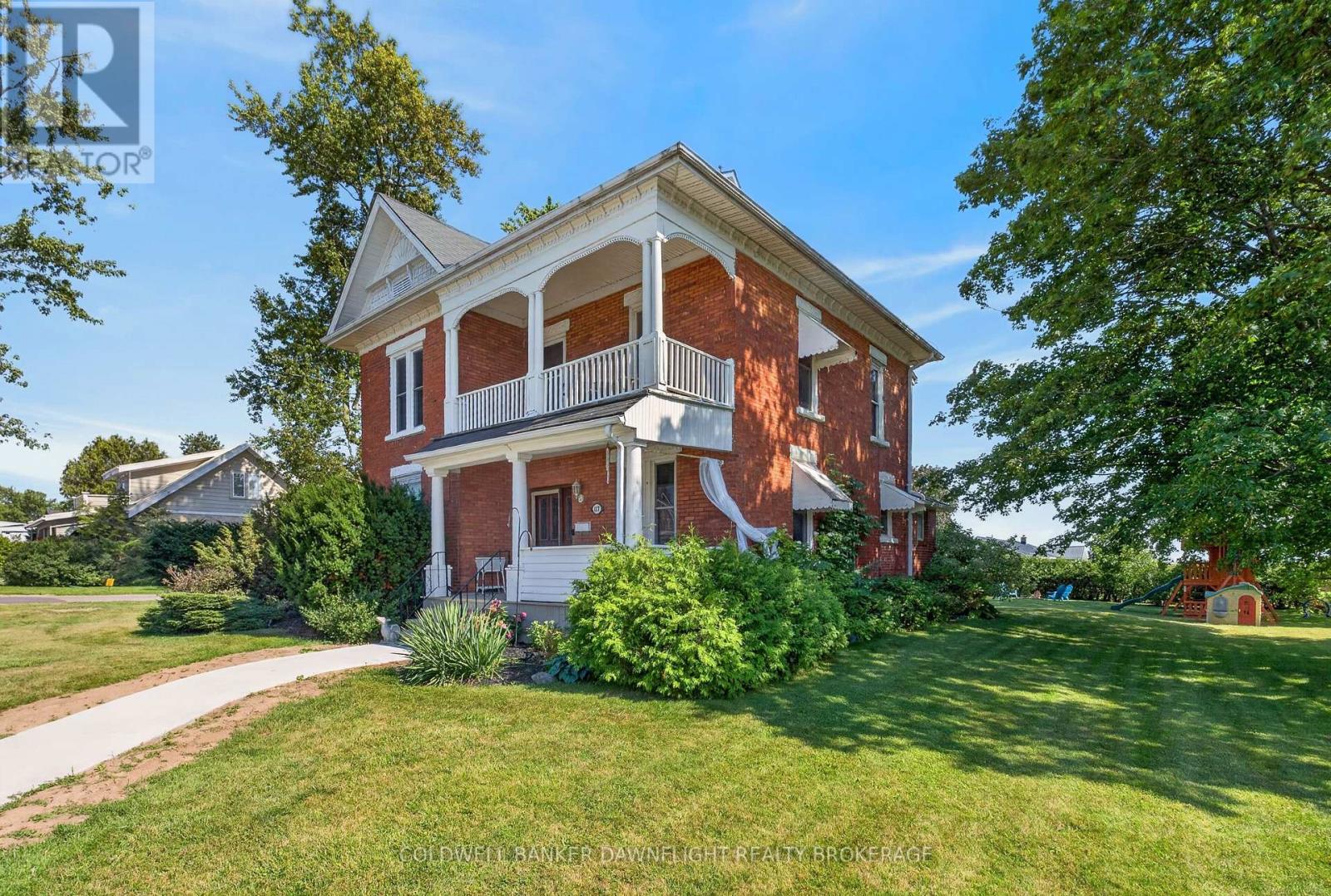 117 Main Street E, South Huron, Ontario  N0M 1N0 - Photo 3 - X13645530