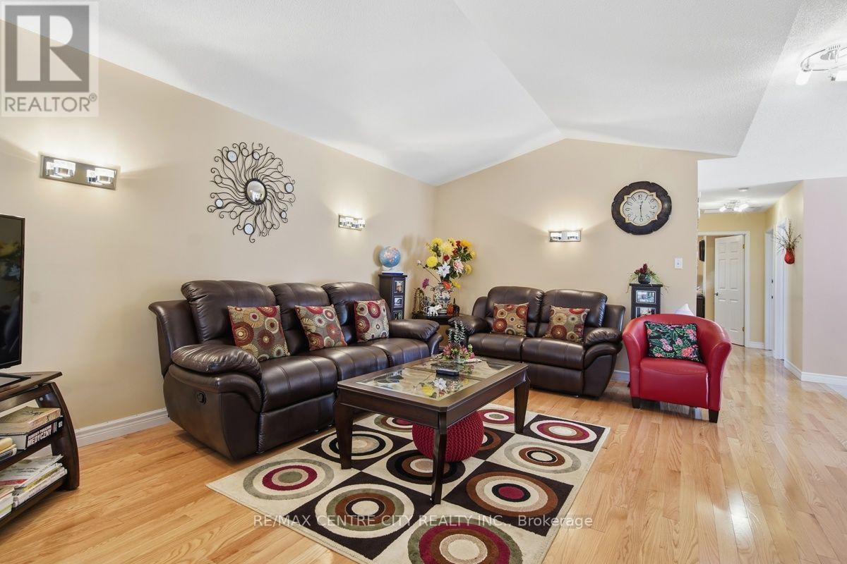 825 Railton Avenue, London East, Ontario  N5V 4W7 - Photo 10 - X13645540