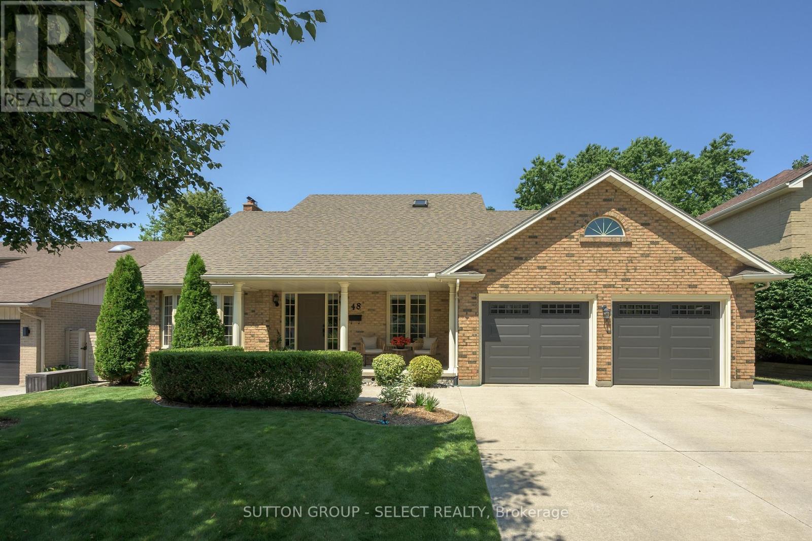 48 LOOKOUT COURT, London South, Ontario