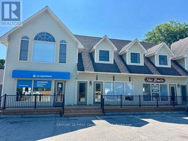 2 - 38 Ontario Street S, Lambton Shores, Ontario  N0M 1T0 - Photo 2 - X13645796