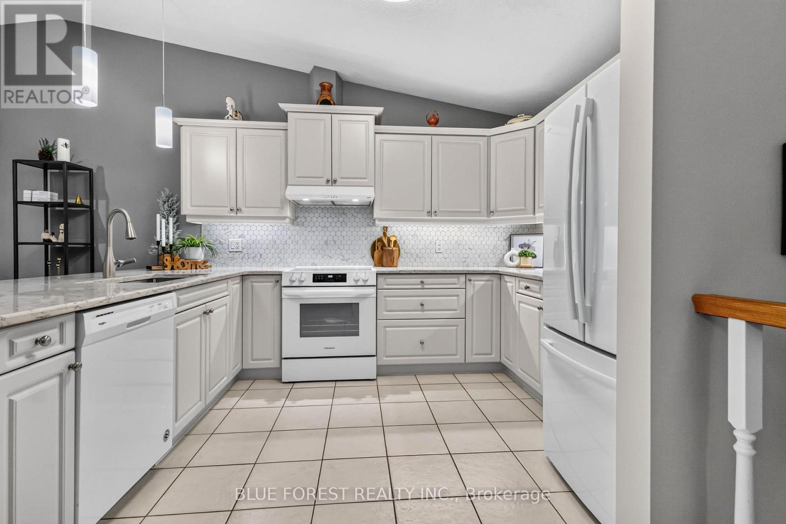 38 - 43 Capulet Walk, London North, Ontario  N6H 5V4 - Photo 8 - X13645812