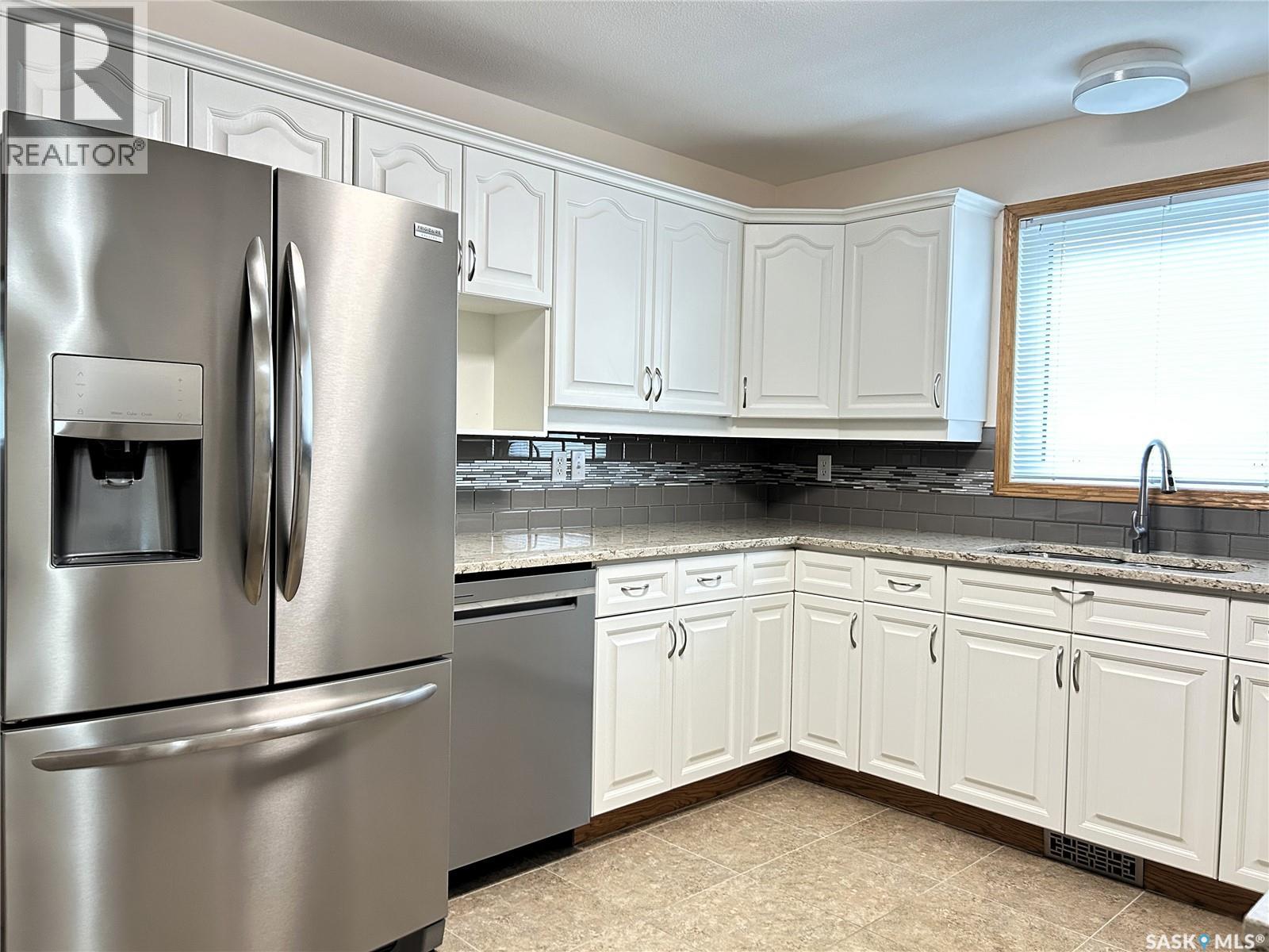 241 815 Heritage Green, Saskatoon, Saskatchewan  S7H 5R6 - Photo 3 - SK044702