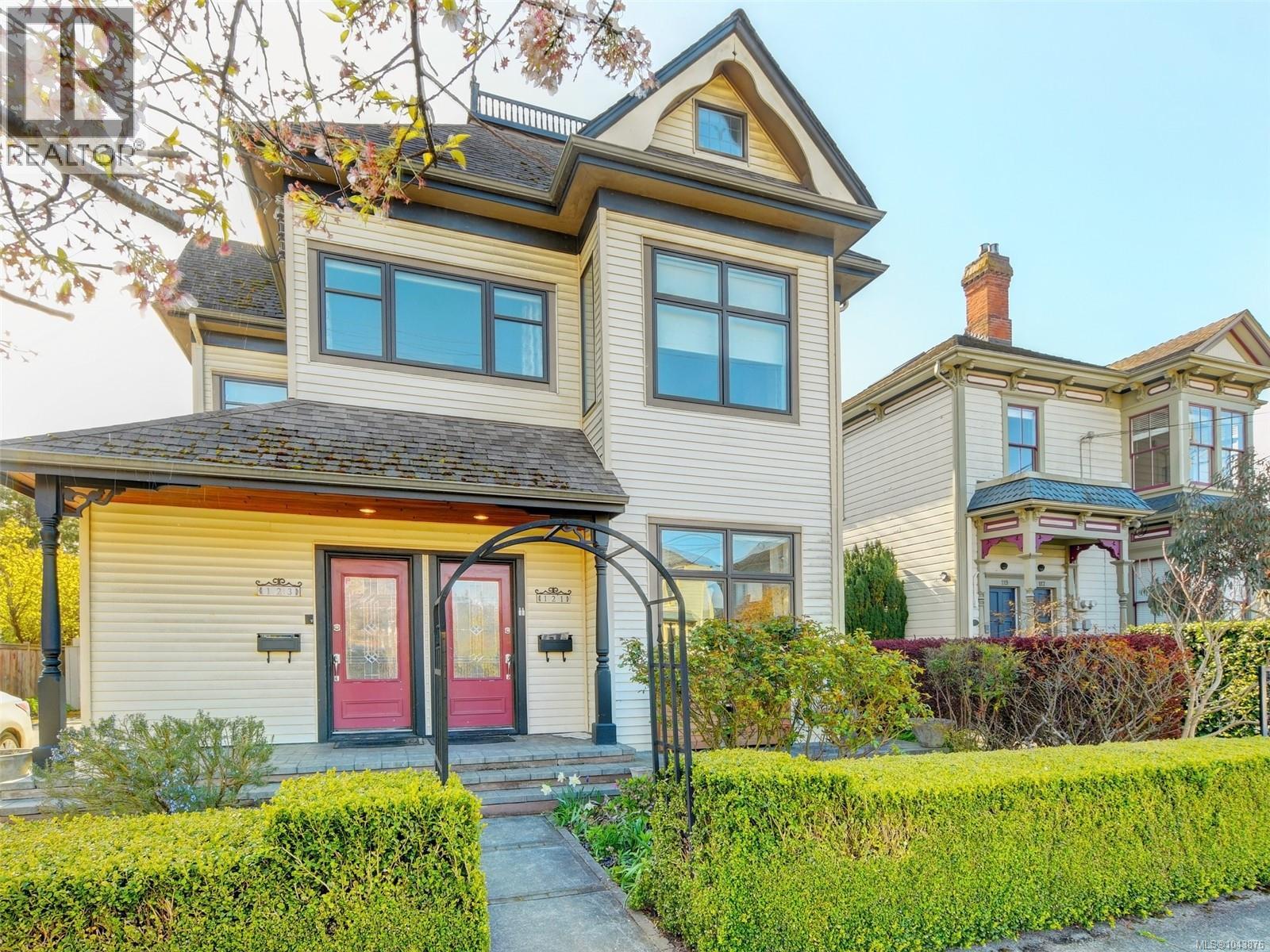 121/123 South Turner St, Victoria, British Columbia