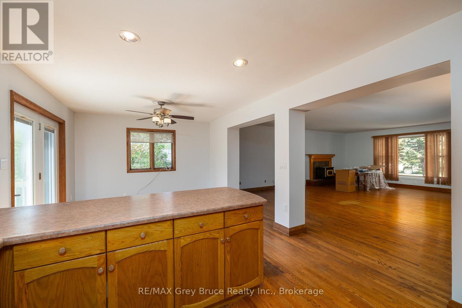 105 Maple Grove Lane, Georgian Bluffs, Ontario  N4K 0G2 - Photo 13 - X13164856