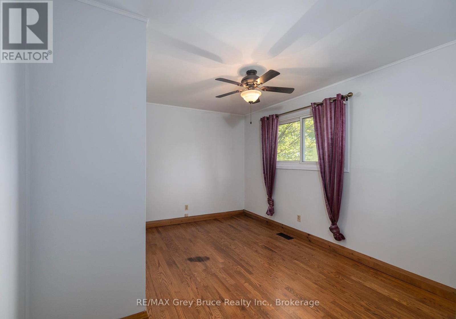 105 Maple Grove Lane, Georgian Bluffs, Ontario  N4K 0G2 - Photo 18 - X13164856