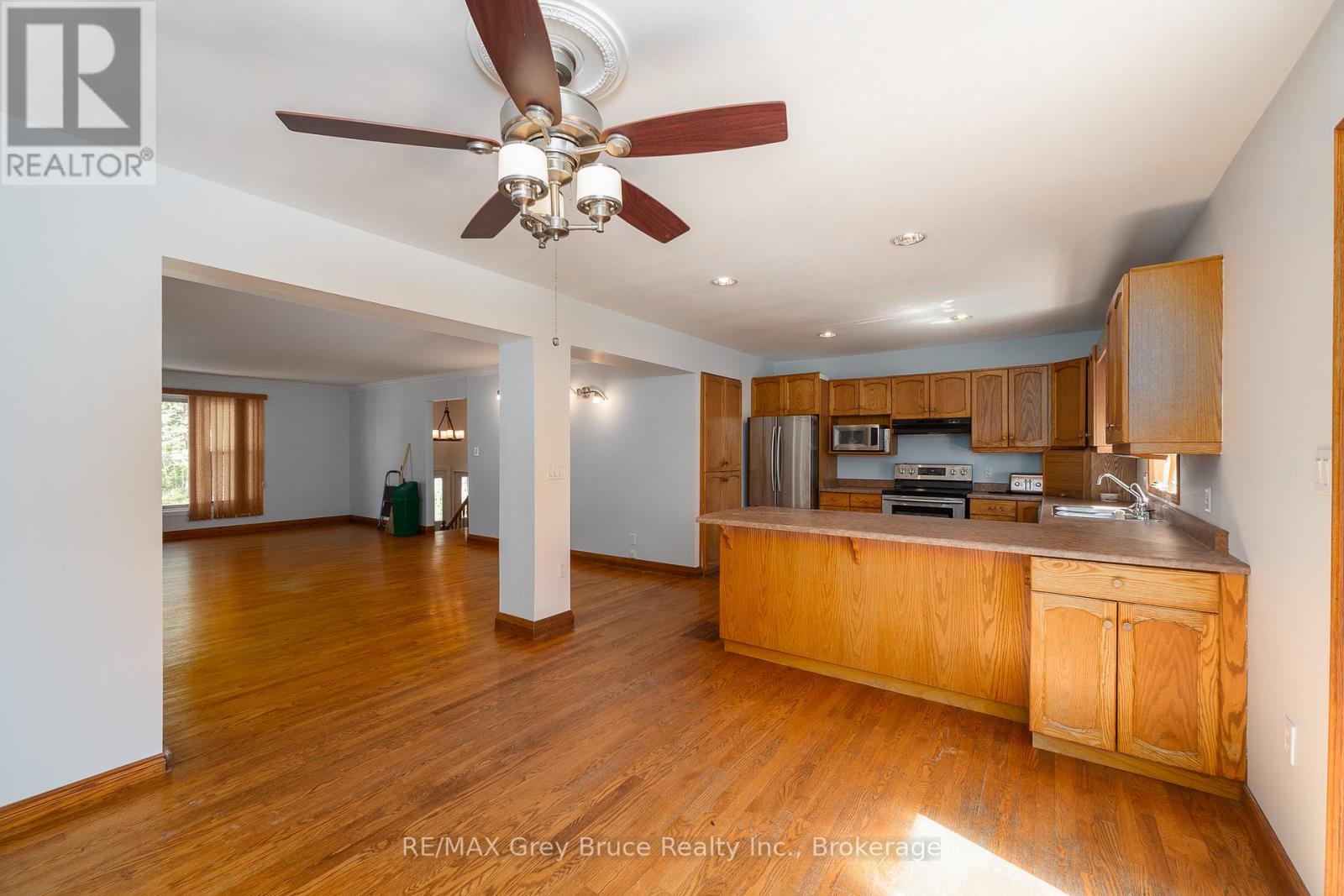 105 Maple Grove Lane, Georgian Bluffs, Ontario  N4K 0G2 - Photo 9 - X13164856