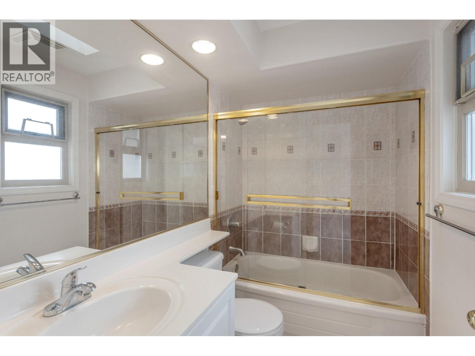 8468 Osler Street, Vancouver, British Columbia  V6P 4E4 - Photo 17 - R3152911