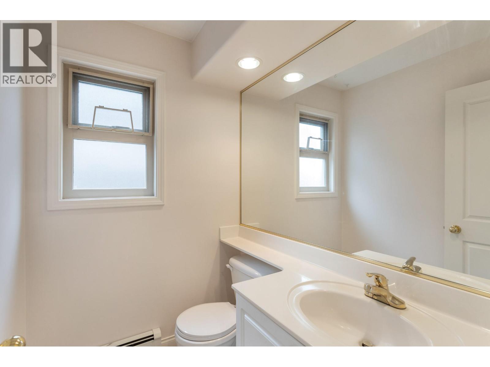 8468 Osler Street, Vancouver, British Columbia  V6P 4E4 - Photo 12 - R3152911