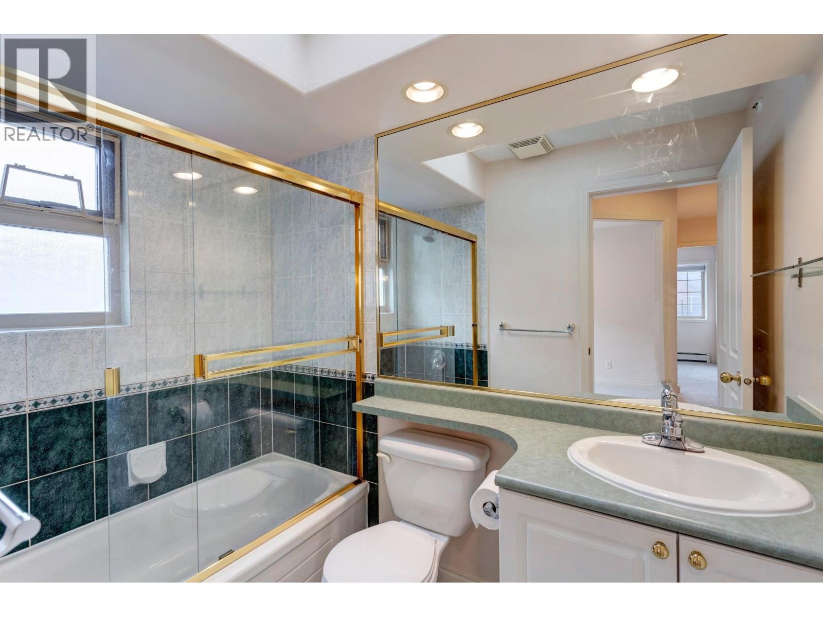 8468 Osler Street, Vancouver, British Columbia  V6P 4E4 - Photo 23 - R3152911