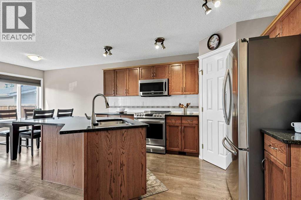152 Covewood Green NE, Calgary, Alberta  T3K 5G6 - Photo 5 - A2334693