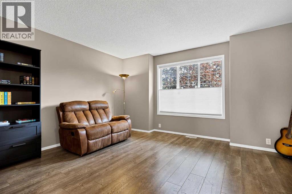 152 Covewood Green NE, Calgary, Alberta  T3K 5G6 - Photo 3 - A2334693