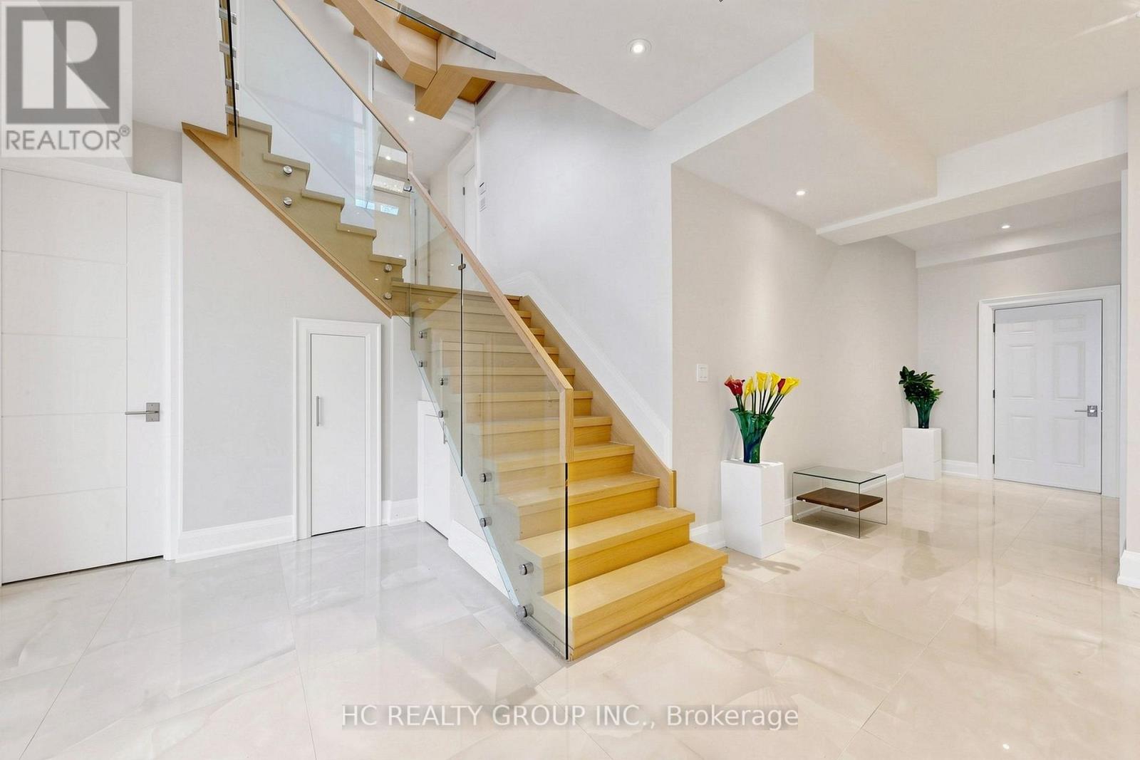 7 Knollview Crescent, Toronto, Ontario  M2K 2C9 - Photo 35 - C13569696