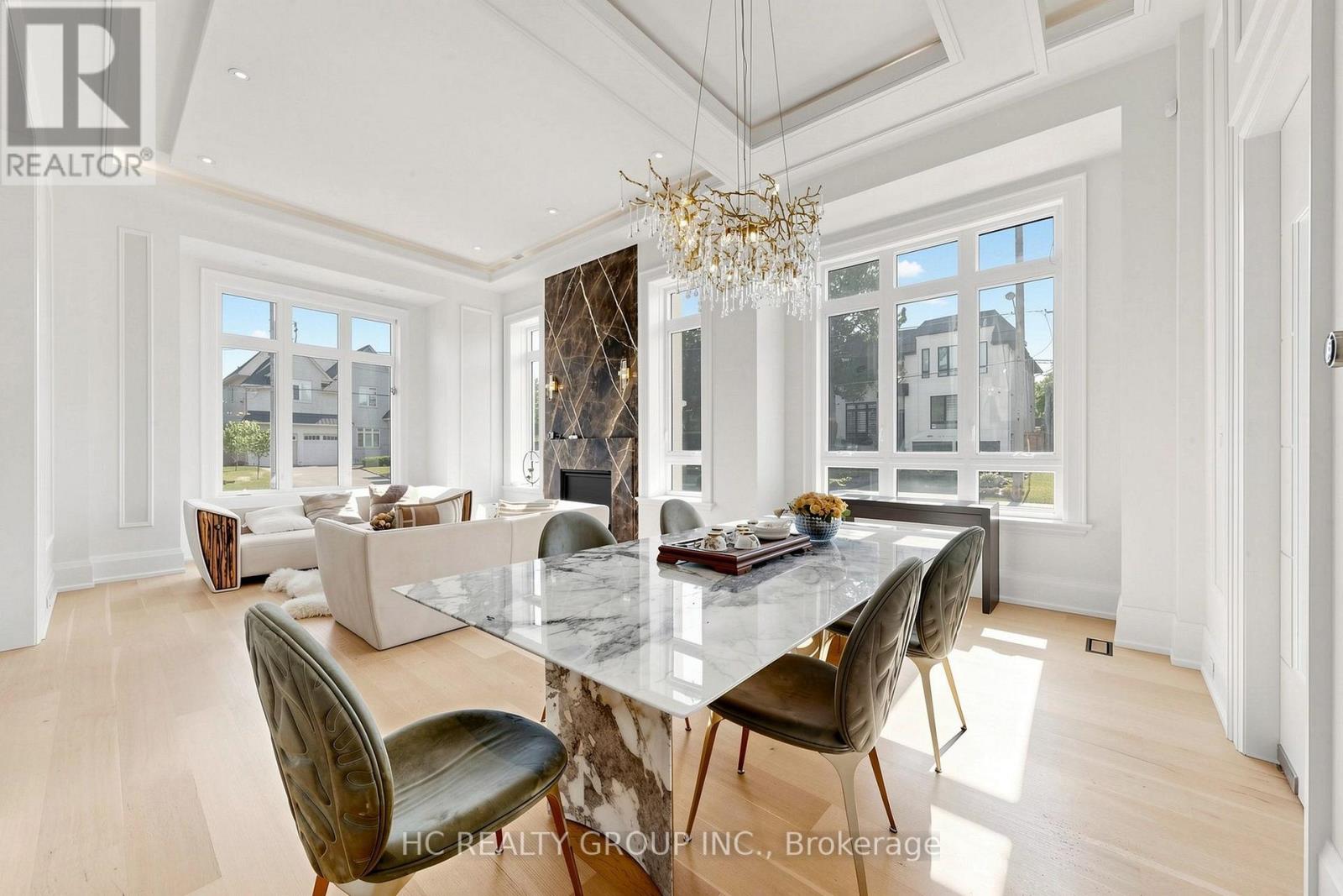 7 Knollview Crescent, Toronto, Ontario  M2K 2C9 - Photo 6 - C13569696