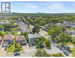 135 SPRUCE AVENUE, Richmond Hill, Ontario