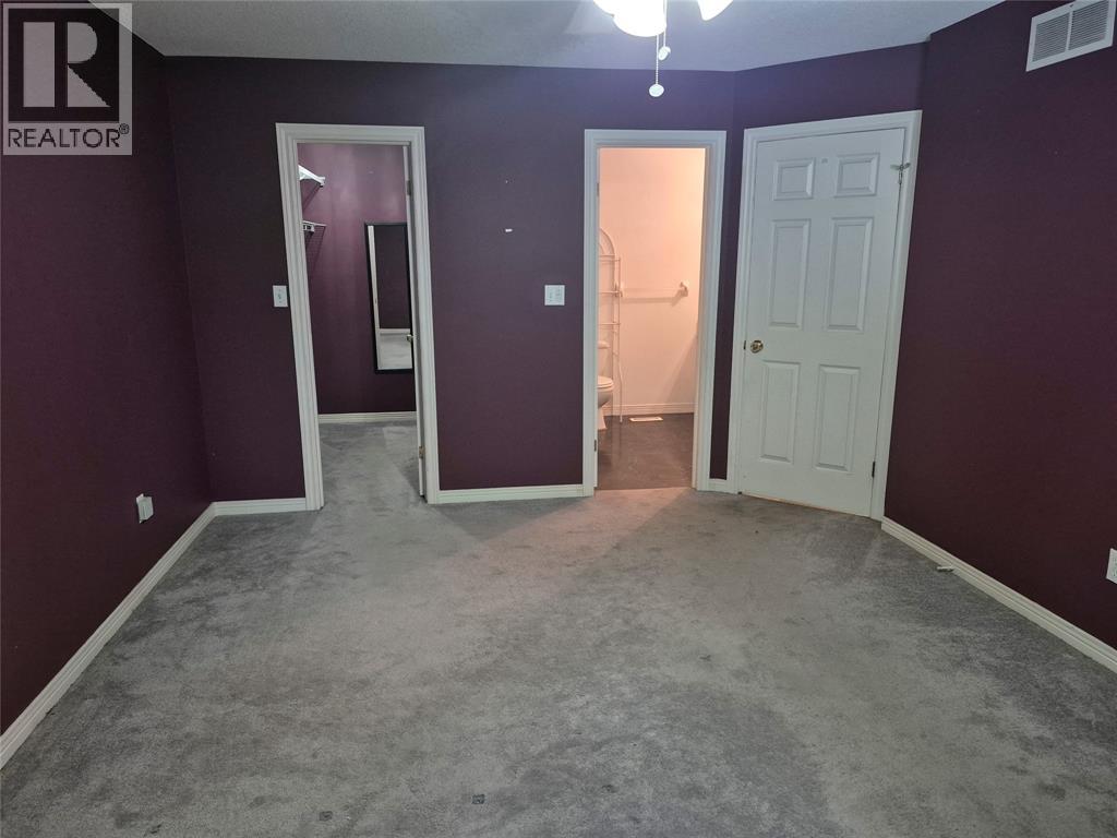 590 Montcalm Avenue, Sarnia, Ontario  N7S 2R3 - Photo 13 - 26019053